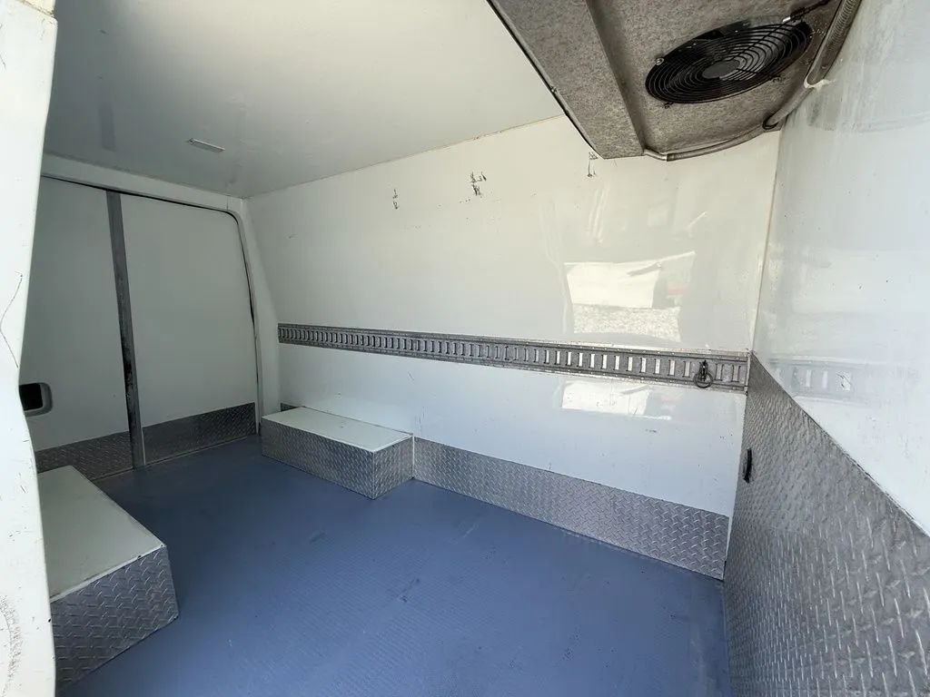 Used 2019 Freightliner Sprinter - photo 11