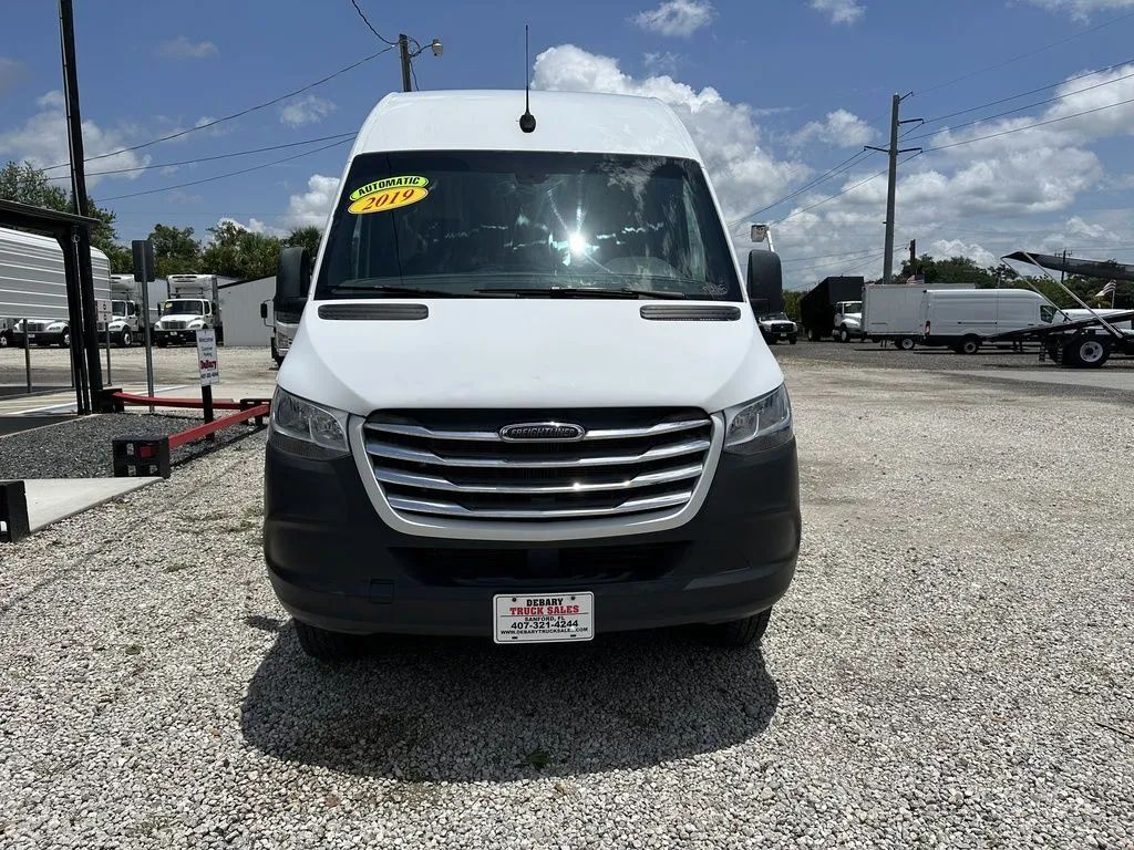 Used 2019 Freightliner Sprinter - photo 5
