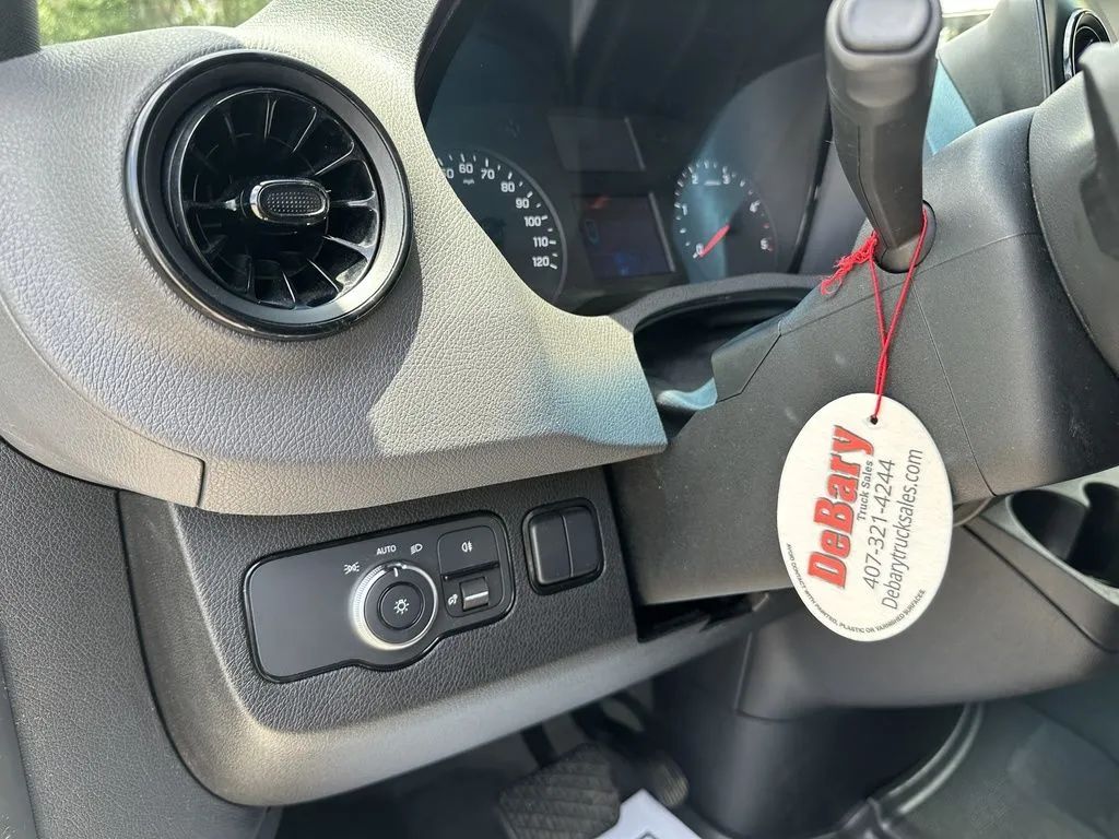 Used 2019 Freightliner Sprinter - photo 23