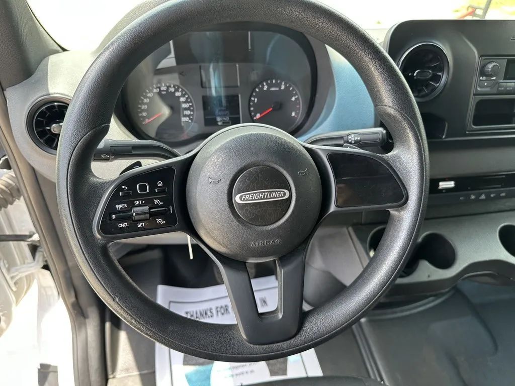 Used 2019 Freightliner Sprinter - photo 25