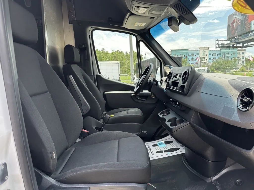 Used 2019 Freightliner Sprinter - photo 29