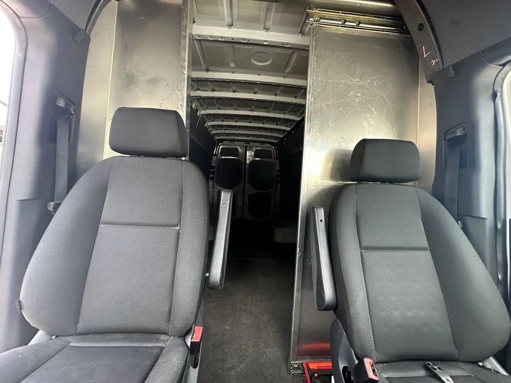 Used 2019 Freightliner Sprinter - photo 31