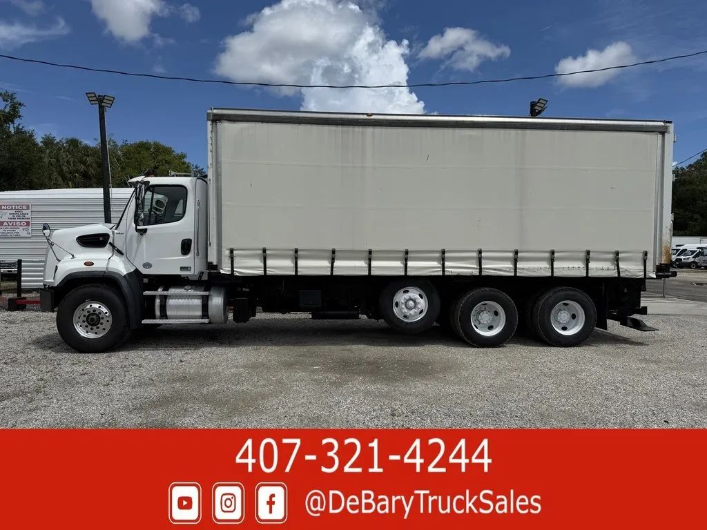 Used 2016 Freightliner 108SD - photo 7