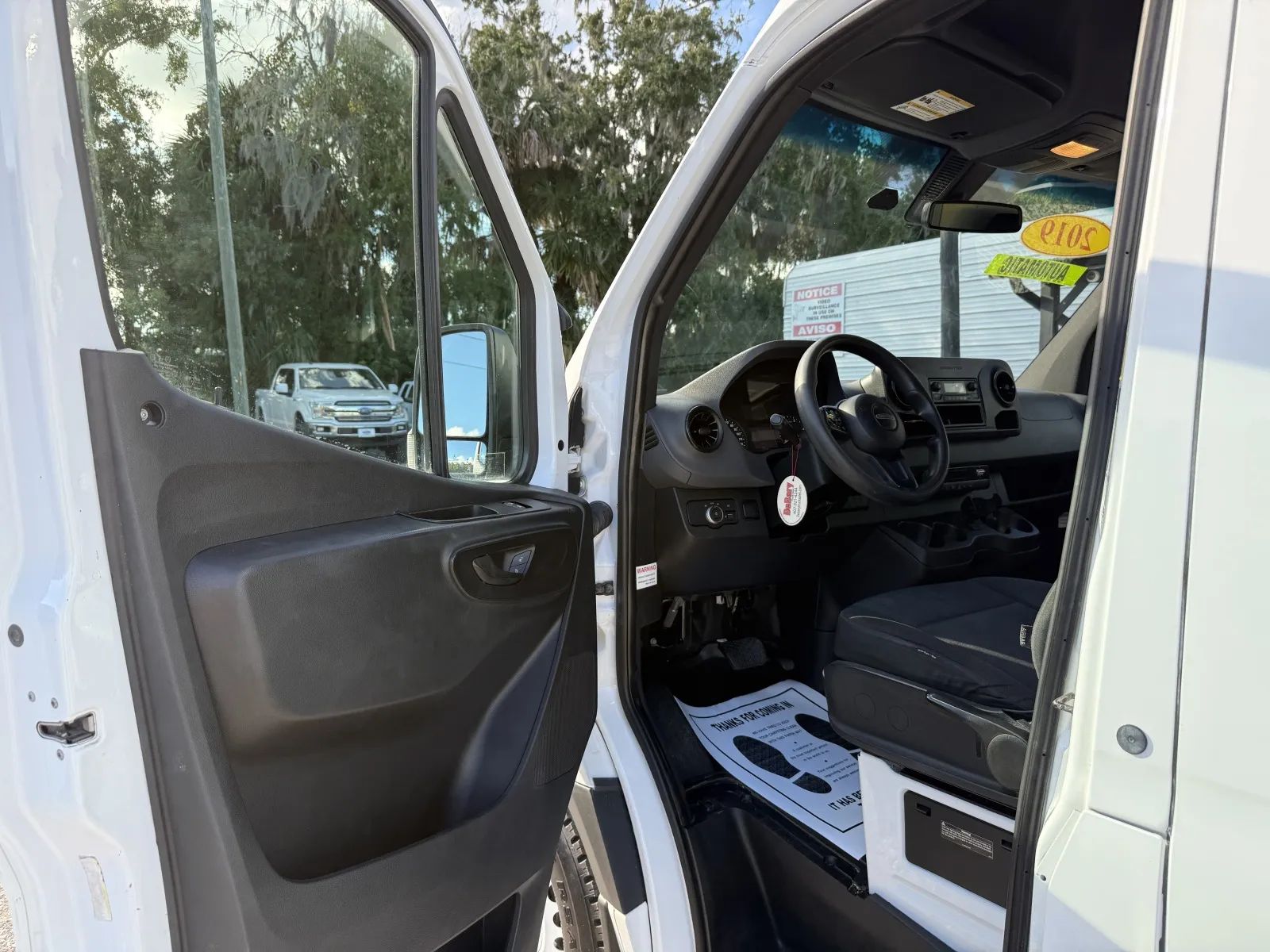 Used 2019 Freightliner Sprinter 2500 - photo 18