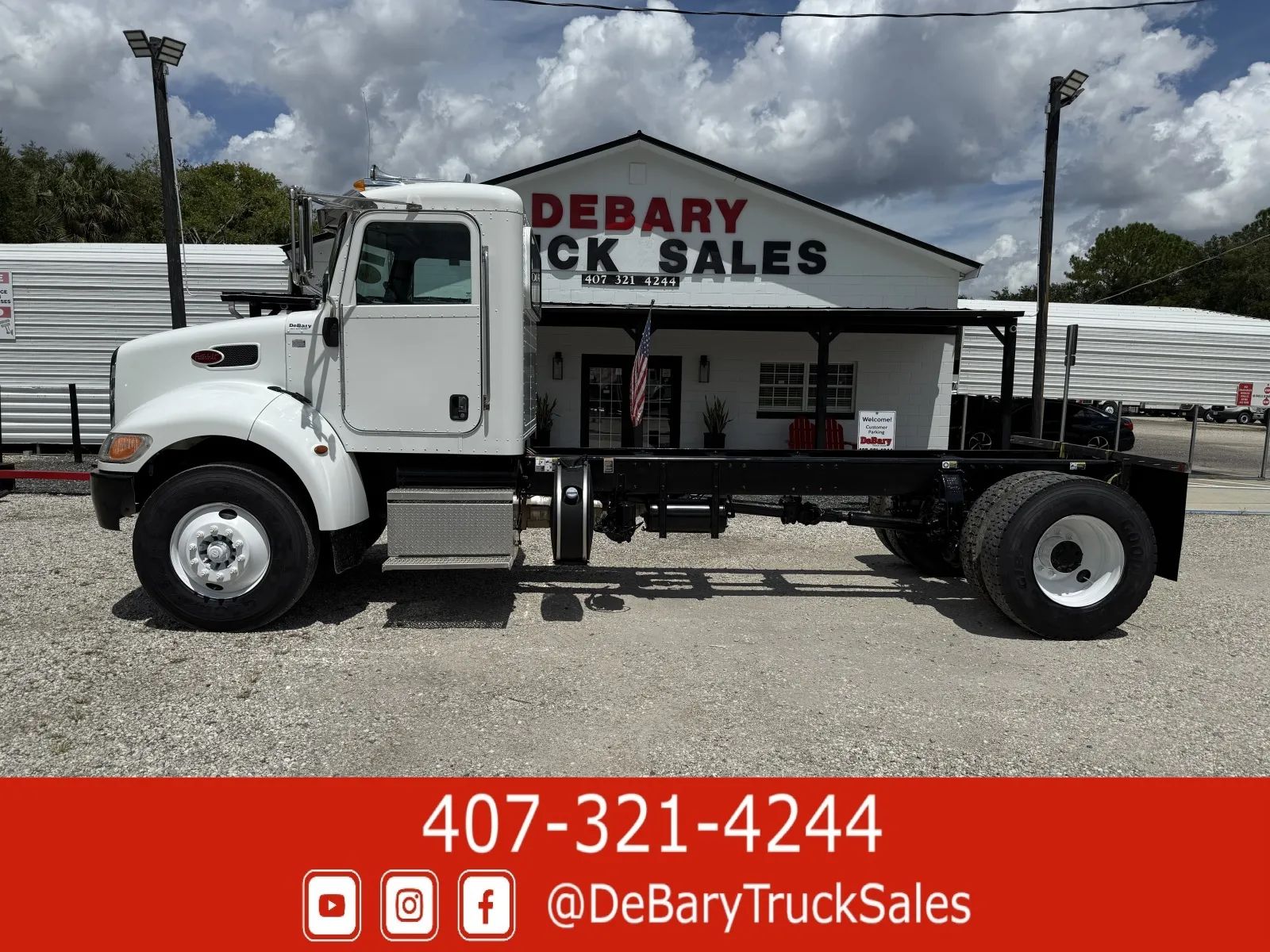 Used 2018 Peterbilt 337 - photo 7
