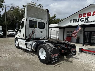 Used 2014 Freightliner Cascadia Detroit DD13 Semi Truck for sale #7575 - photo 2