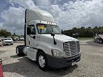Used 2014 Freightliner Cascadia Detroit DD13 Semi Truck for sale #7575 - photo 4