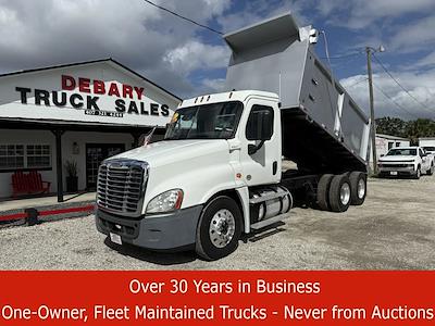 Used 2017 Freightliner Cascadia Day Cab Dump Truck for sale #7581 - photo 1