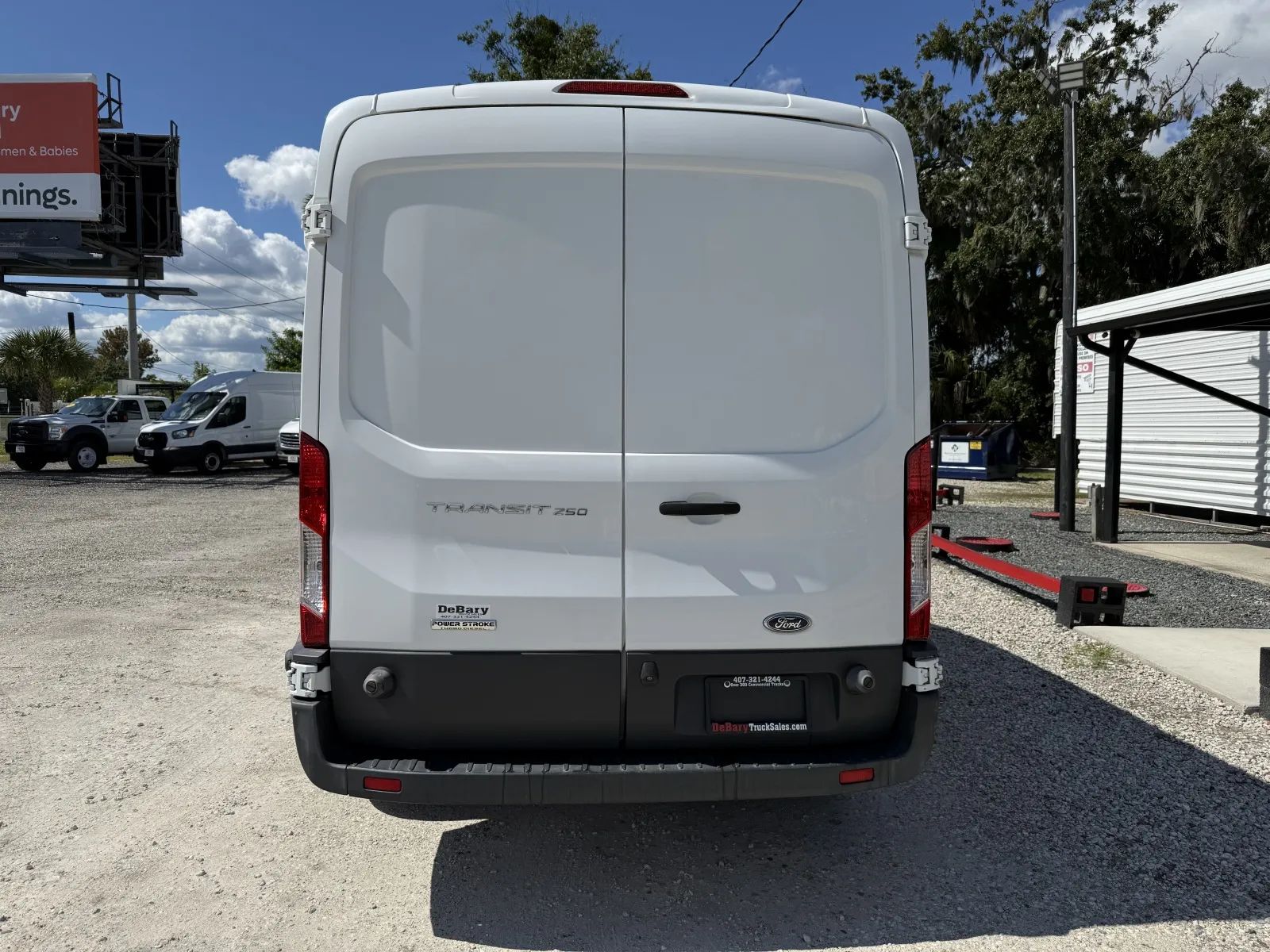 Used 2017 Ford Transit 250 - photo 8