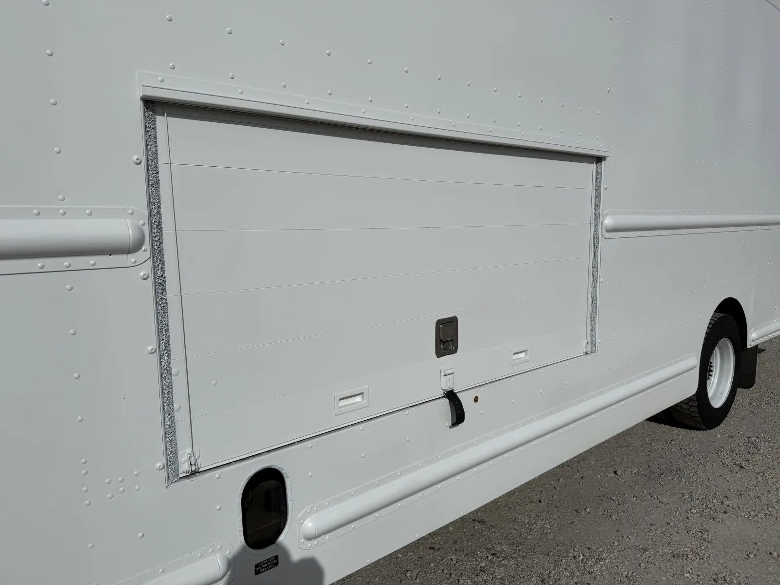 Used 2017 Freightliner MT 55 - photo 9