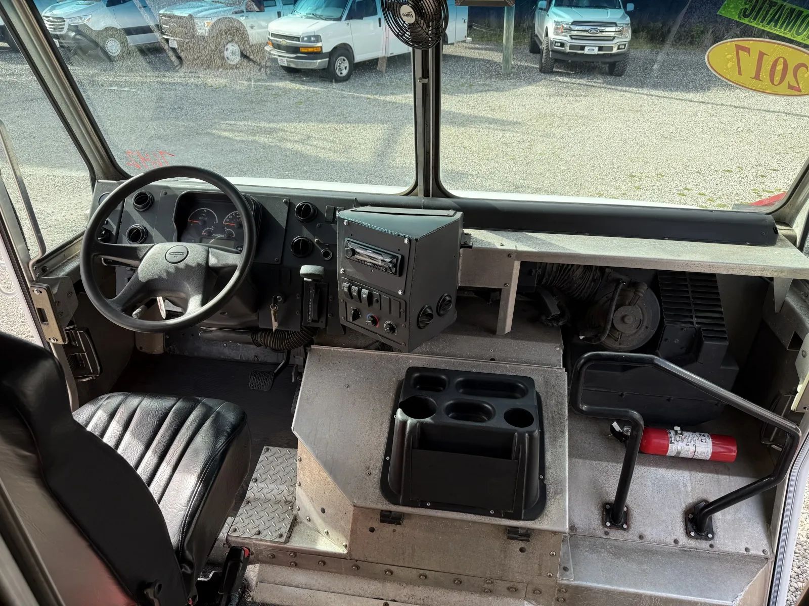 Used 2017 Freightliner MT 55 - photo 20