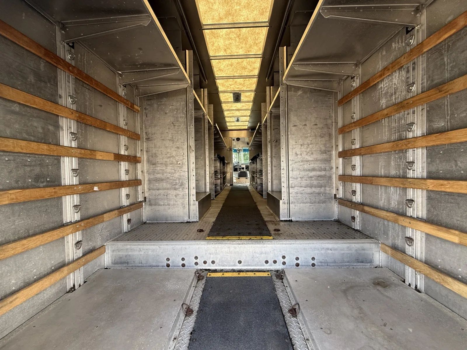 Used 2017 Freightliner MT 55 - photo 7