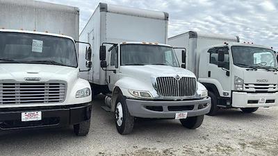 Used 2016 International DuraStar 4300 Cab Chassis for sale #7649 - photo 2