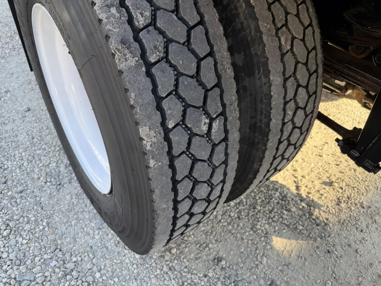 Used 2017 Freightliner M2 - photo 18