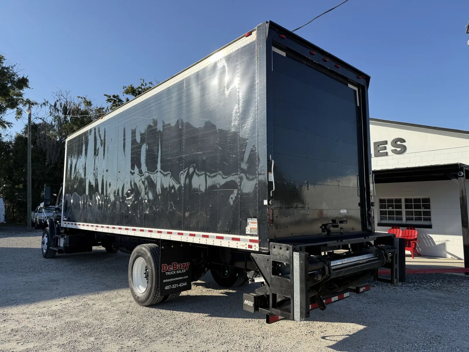 Used 2017 Freightliner M2 - photo 2