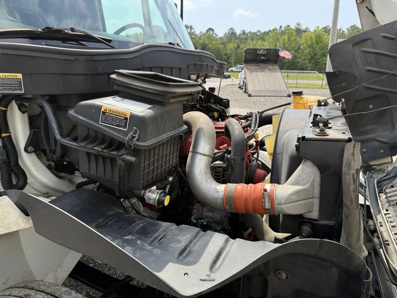 Used 2017 International DuraStar 4300 - photo 23