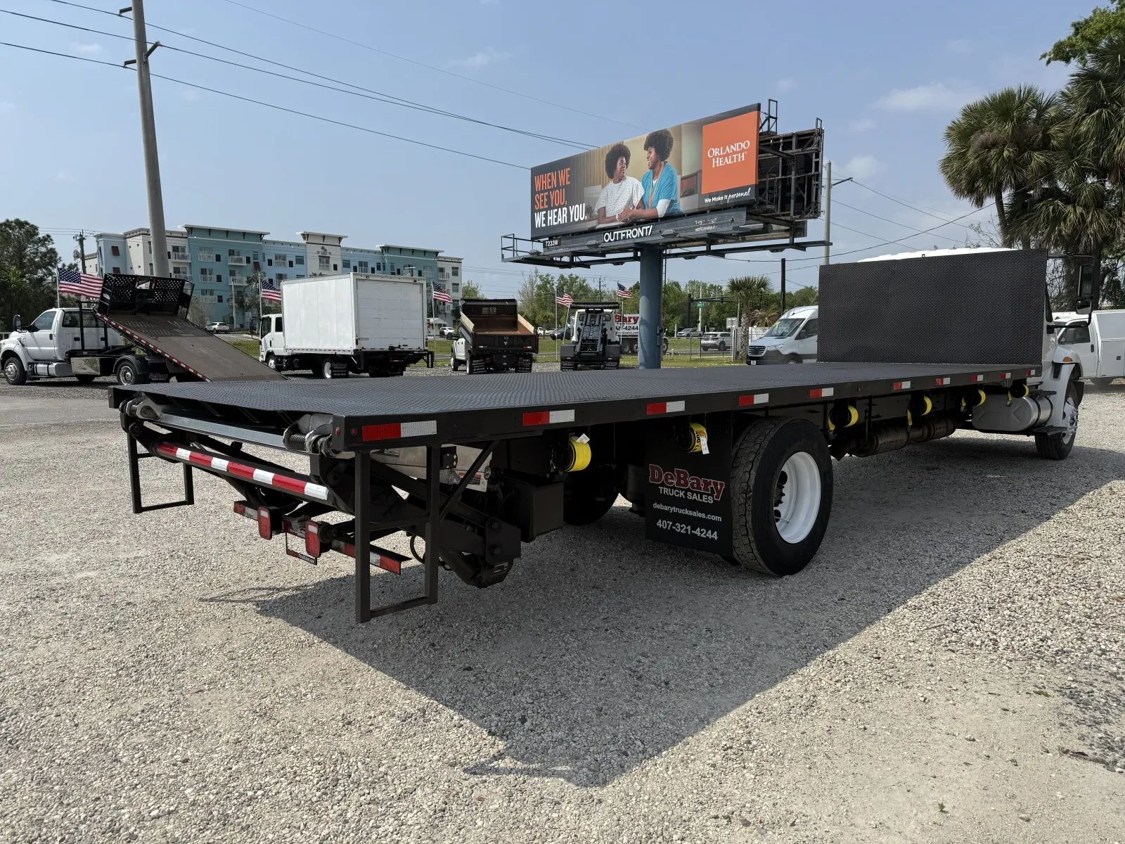 Used 2017 International DuraStar 4300 - photo 9