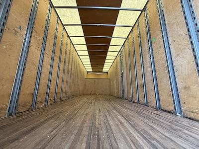 Used 2020 Hino 268A - photo 1