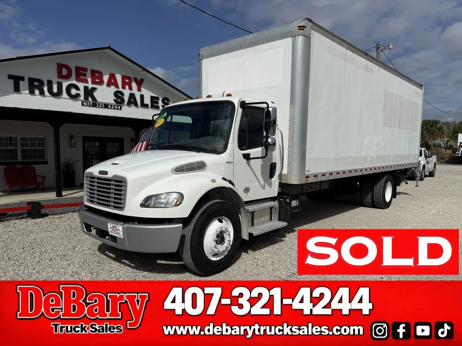 Used 2019 Freightliner M2 - photo 1