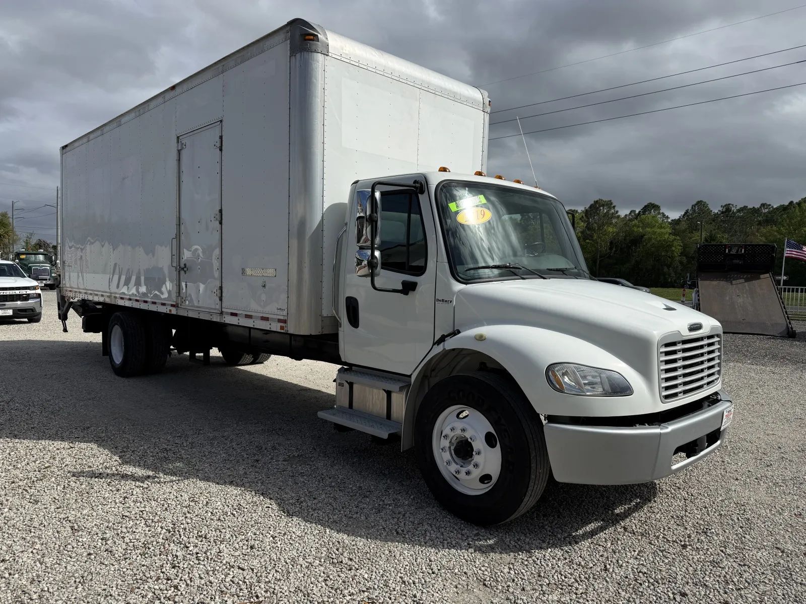 Used 2019 Freightliner M2 - photo 6