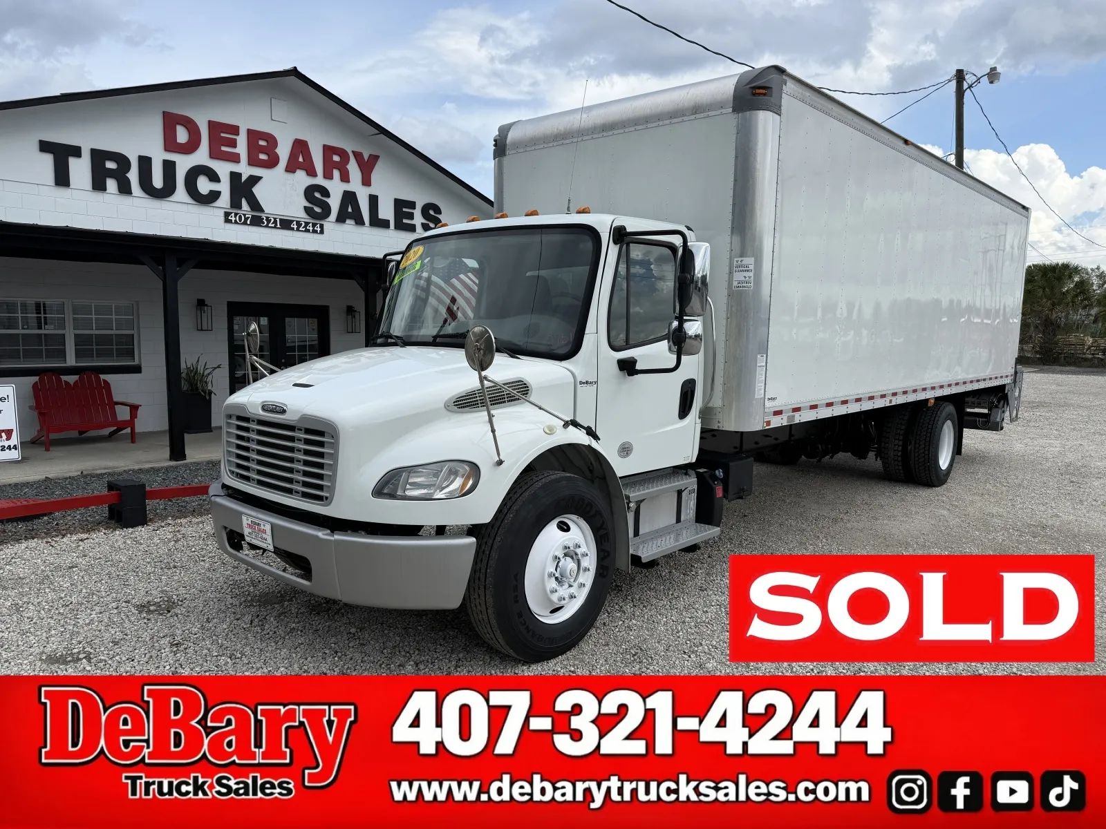 Used 2020 Freightliner M2 - photo 1