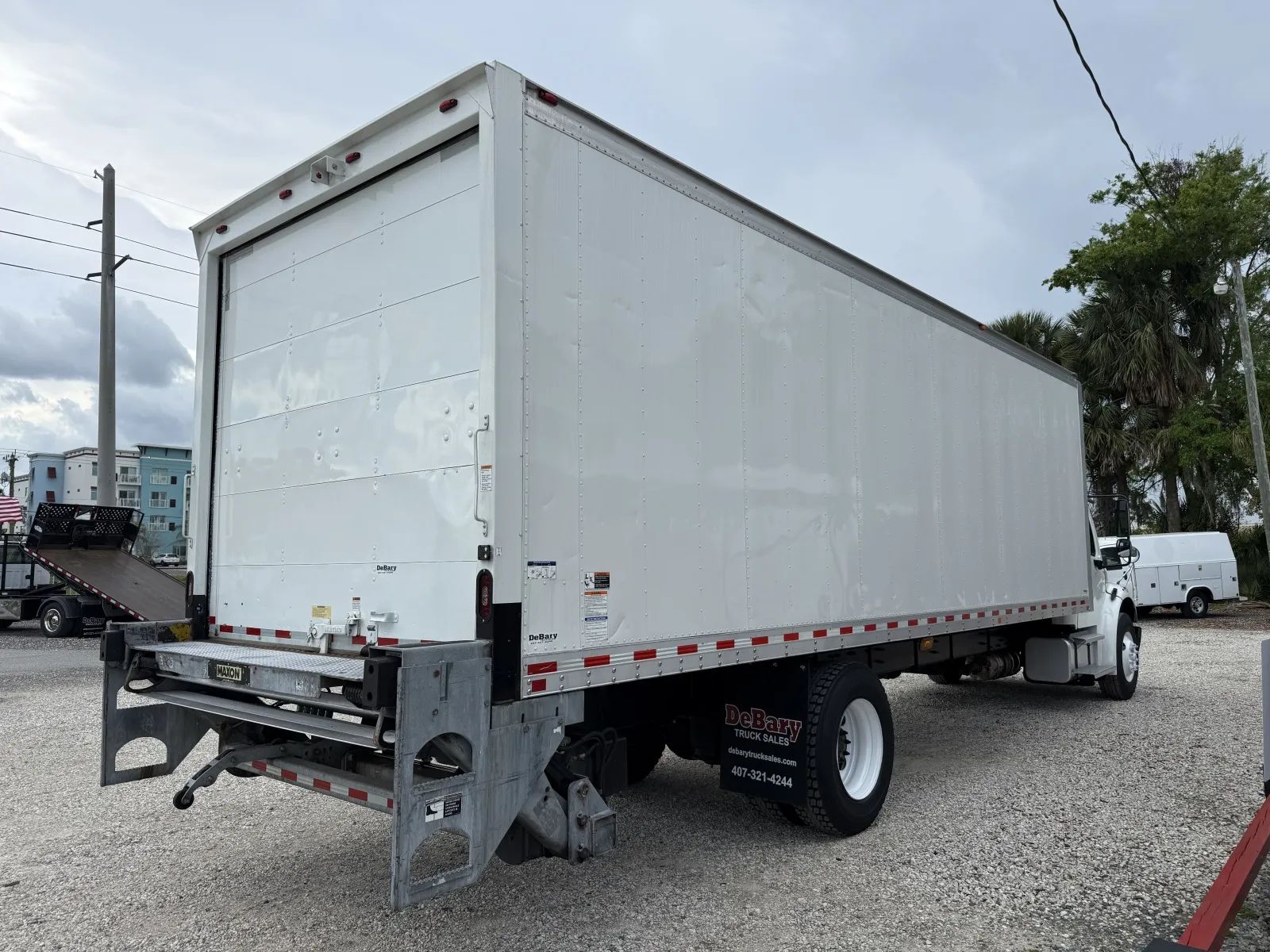 Used 2020 Freightliner M2 - photo 9