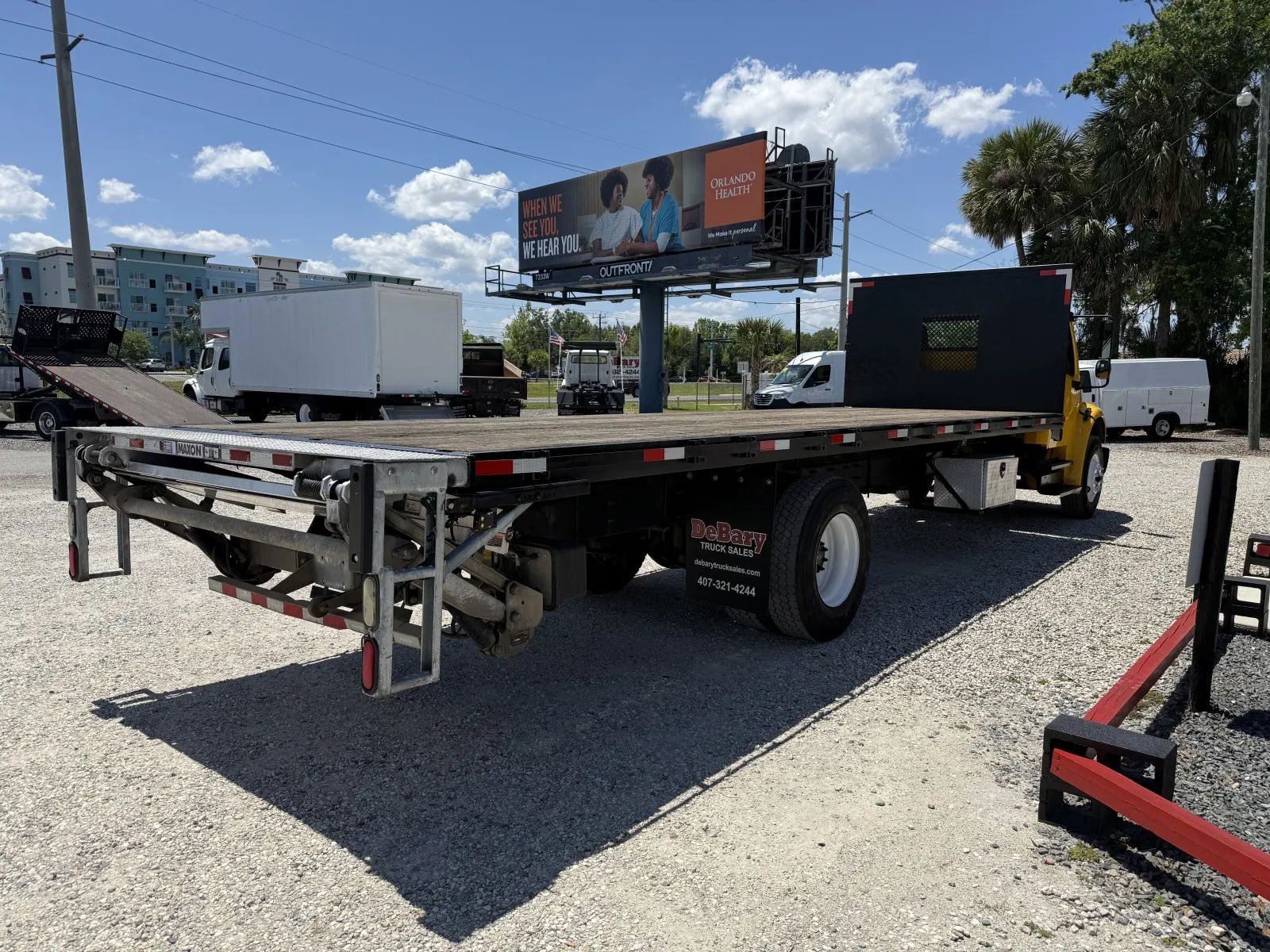 Used 2019 Freightliner M2 - photo 9