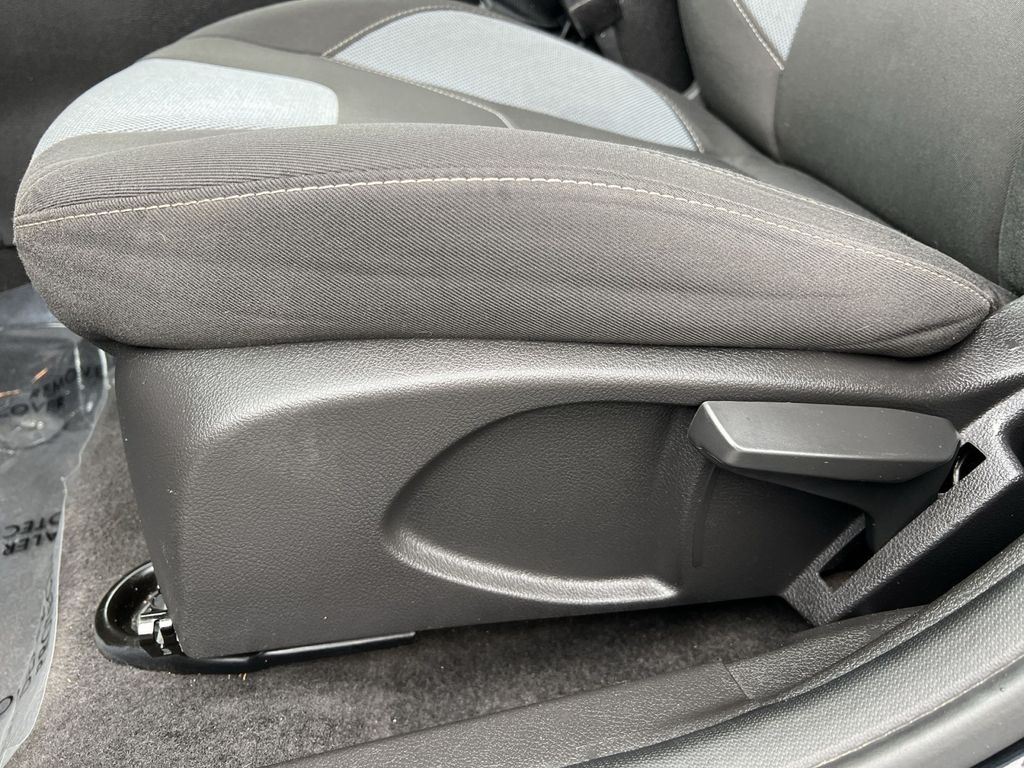 Used 2018 Ford Focus - photo 19