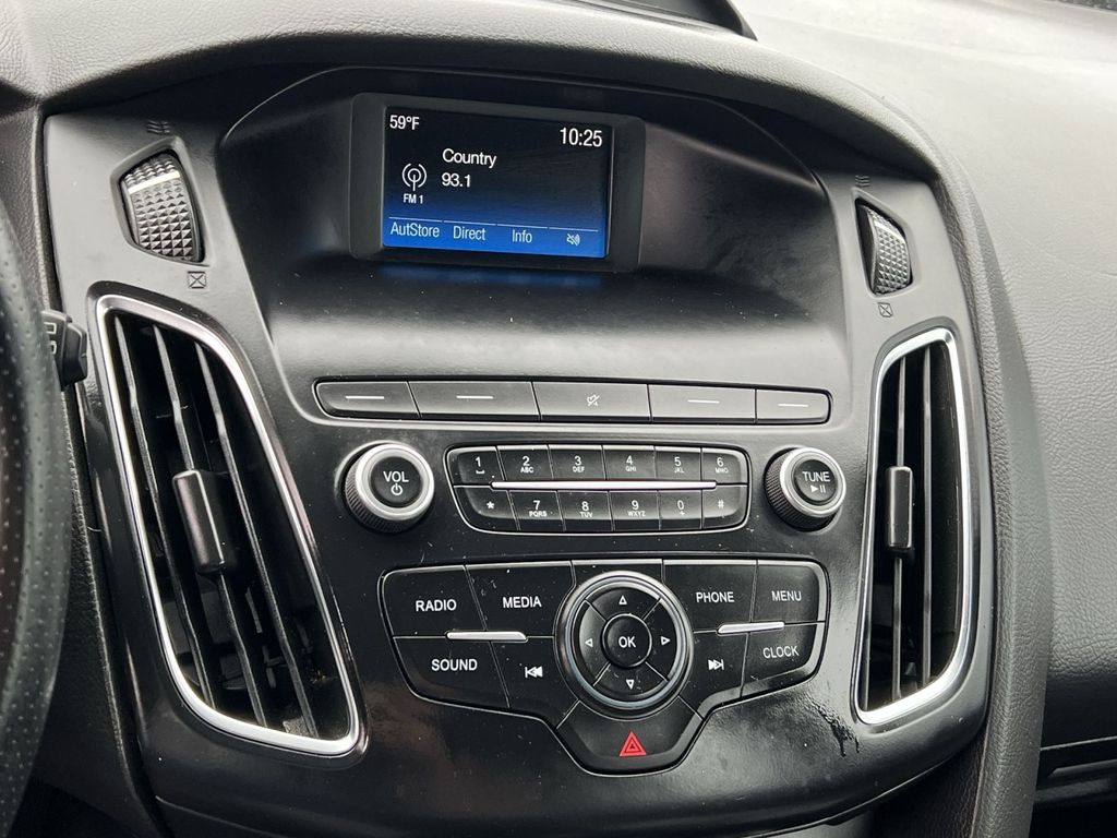 Used 2018 Ford Focus - photo 23