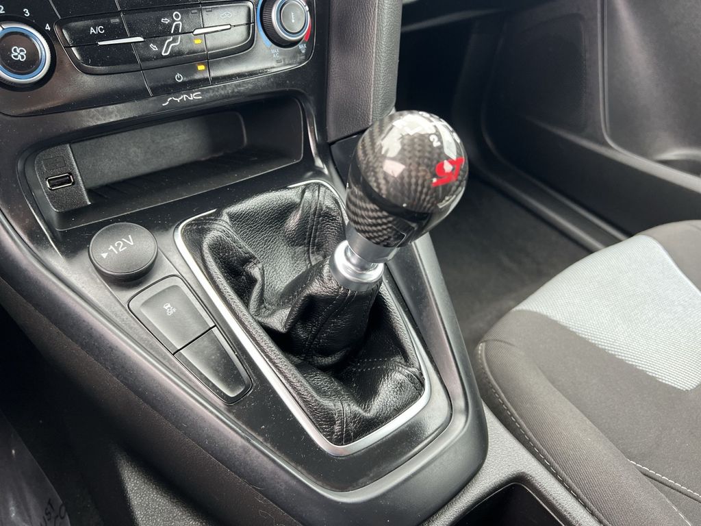 Used 2018 Ford Focus - photo 26