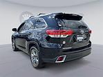 2017 Toyota Highlander 4x4 SUV for sale #KBF250161B - photo 2