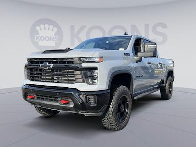 Used 2025 Chevrolet Silverado 2500 - photo 1