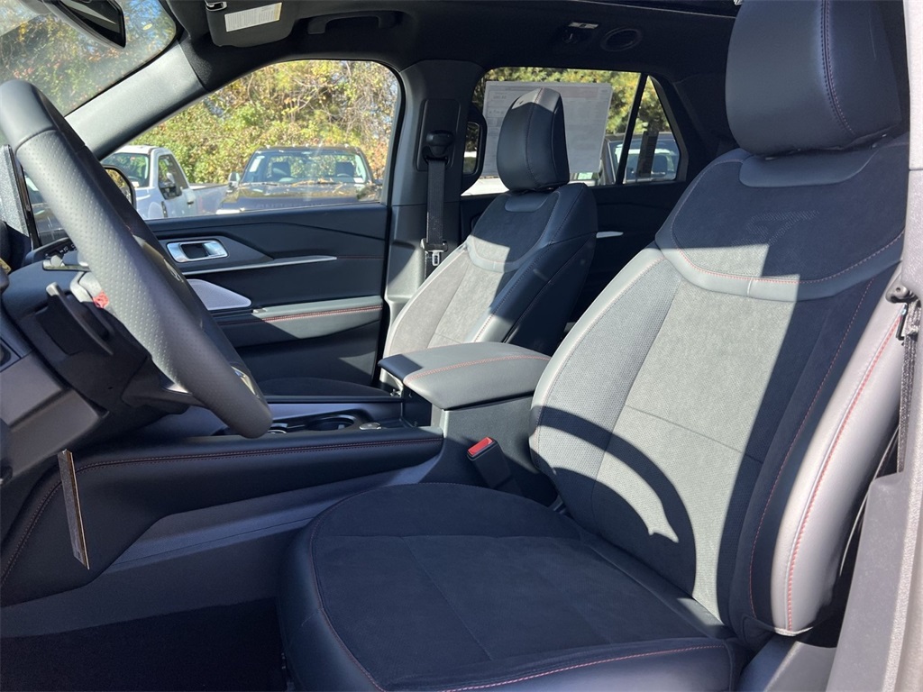 New 2026 Ford Explorer - photo 12