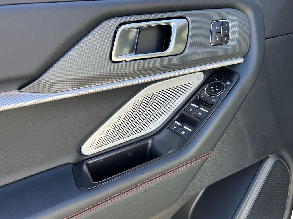 New 2026 Ford Explorer - photo 14