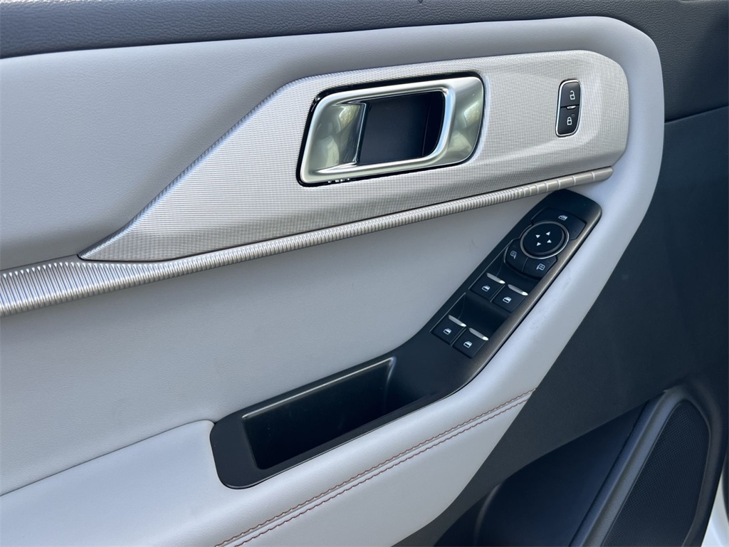 New 2026 Ford Explorer - photo 14
