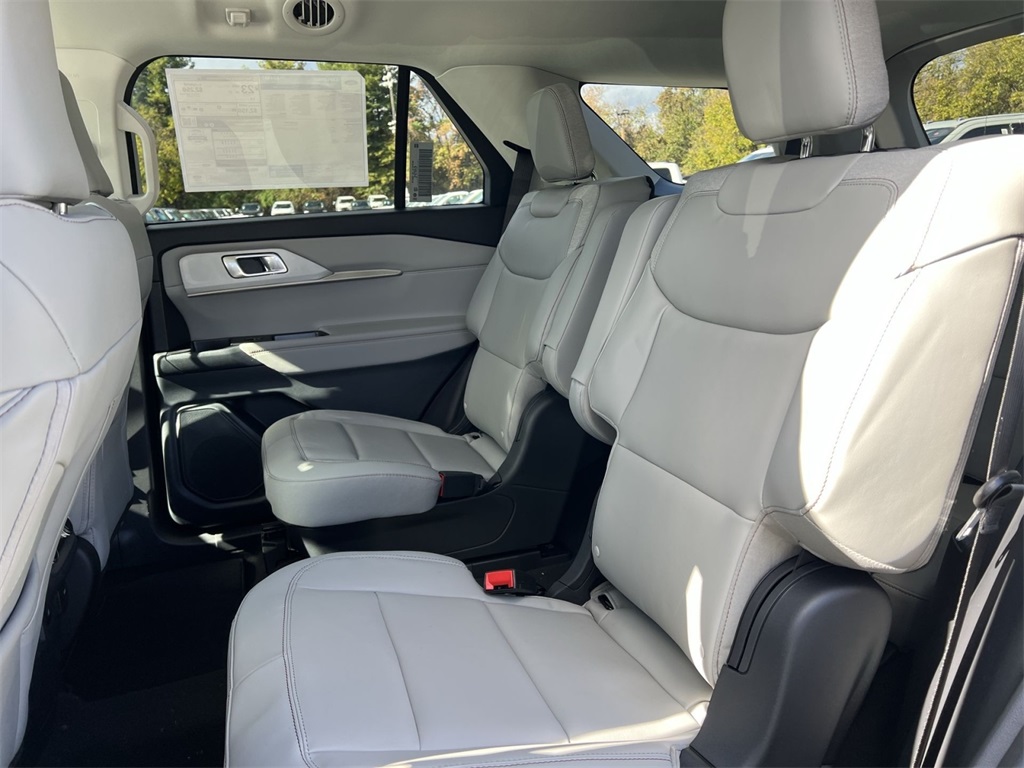 New 2026 Ford Explorer - photo 23