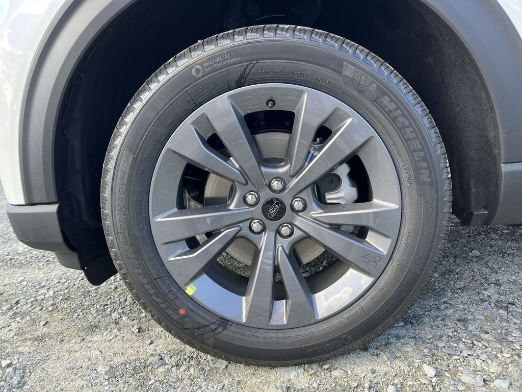 New 2026 Ford Explorer - photo 11