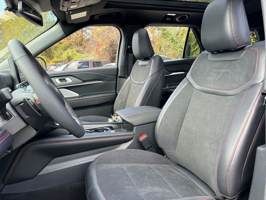 New 2026 Ford Explorer - photo 12