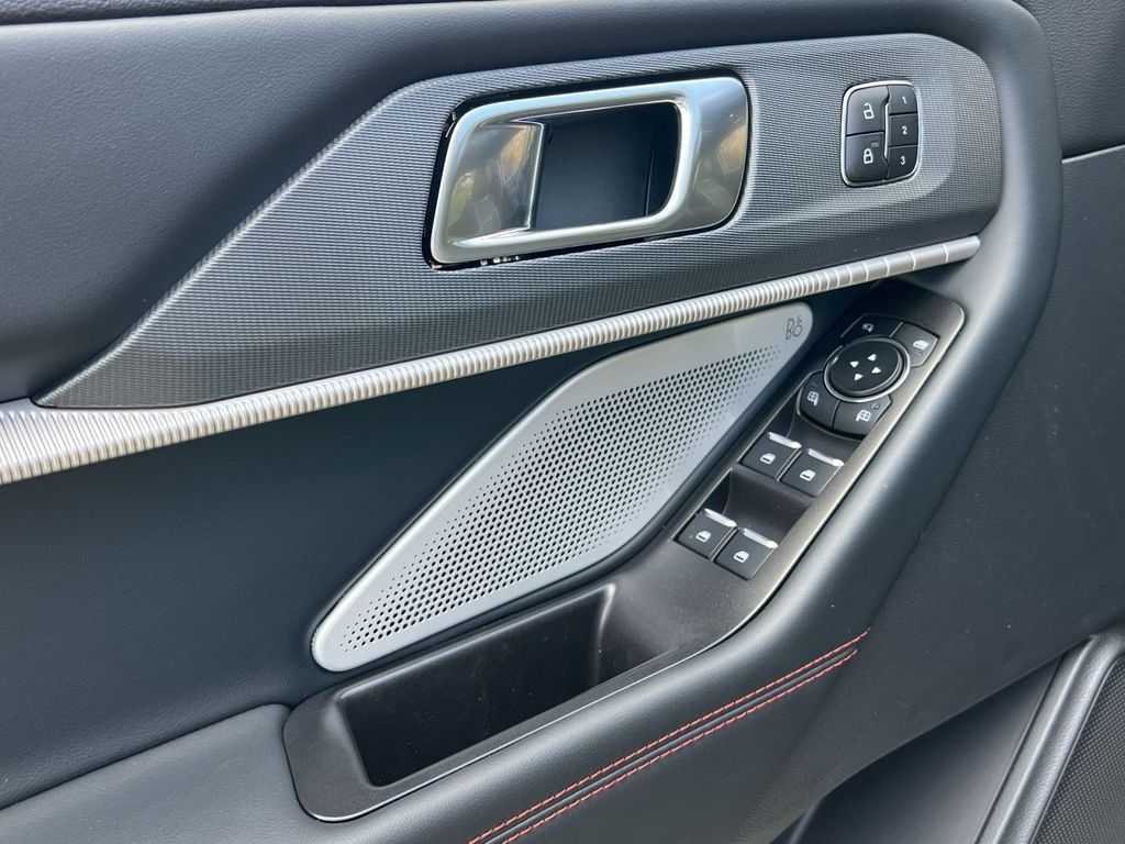 New 2026 Ford Explorer - photo 14