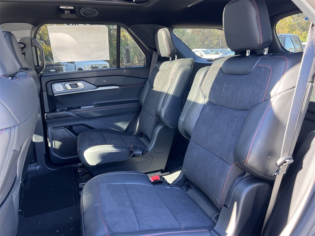 New 2026 Ford Explorer - photo 24