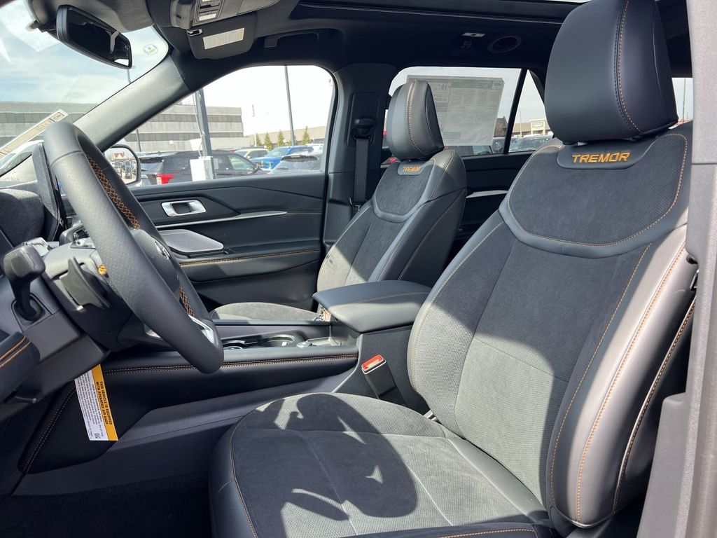 New 2026 Ford Explorer - photo 12