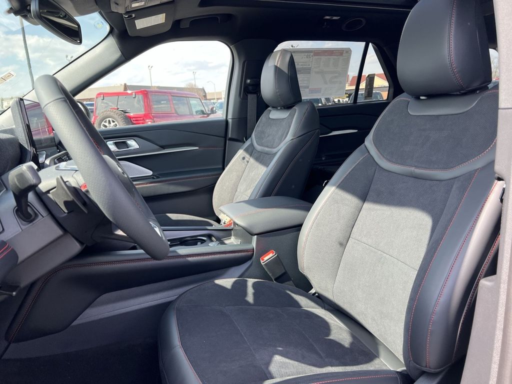 New 2026 Ford Explorer - photo 12