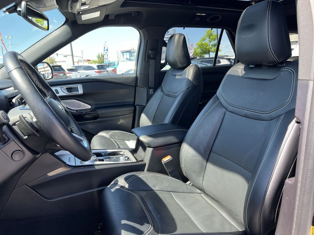 Used 2022 Ford Explorer - photo 17