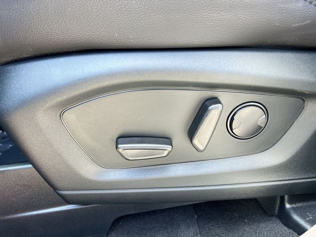 Used 2022 Ford Explorer - photo 18
