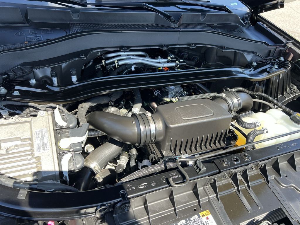 Used 2022 Ford Explorer - photo 32