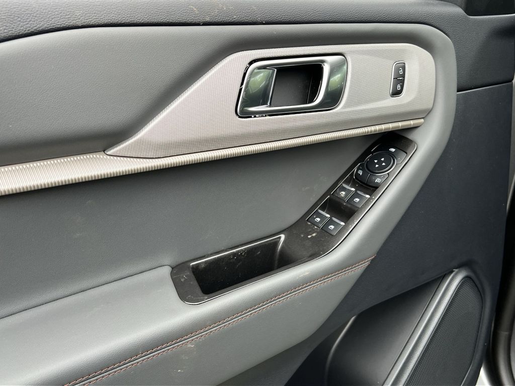 New 2026 Ford Explorer - photo 14