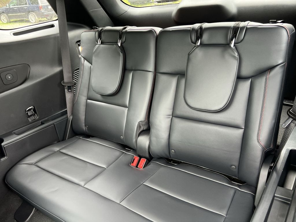 New 2026 Ford Explorer - photo 25