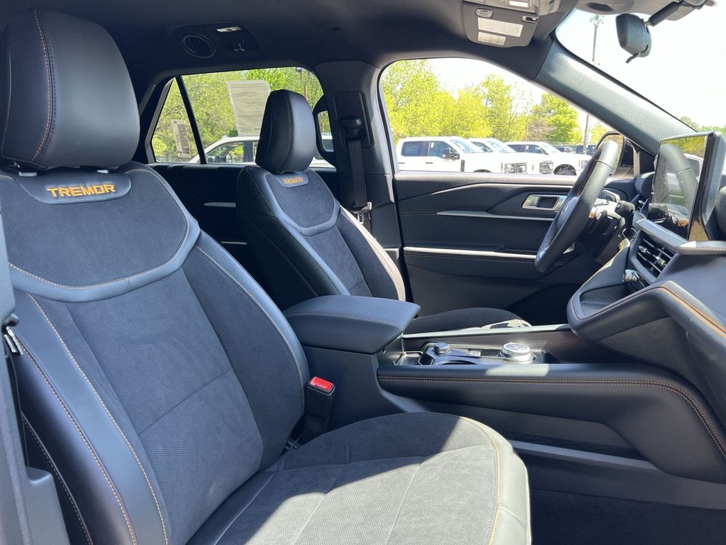 New 2026 Ford Explorer - photo 26
