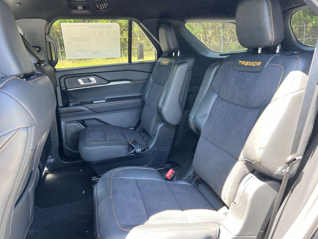 New 2026 Ford Explorer - photo 23