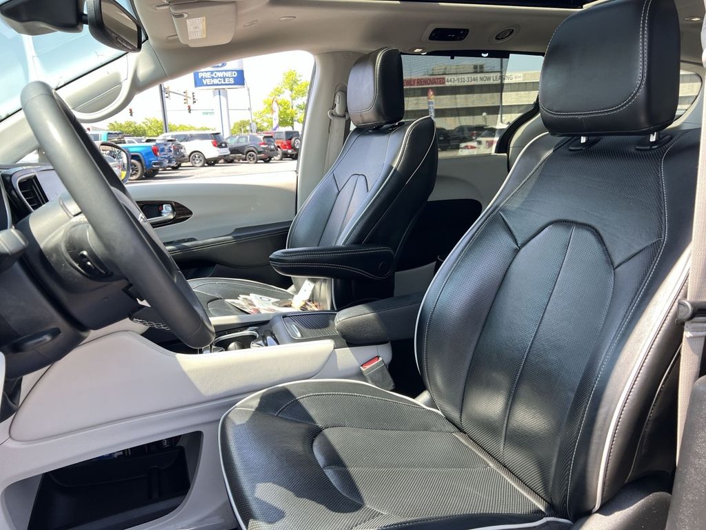 Used 2022 Chrysler Pacifica - photo 28